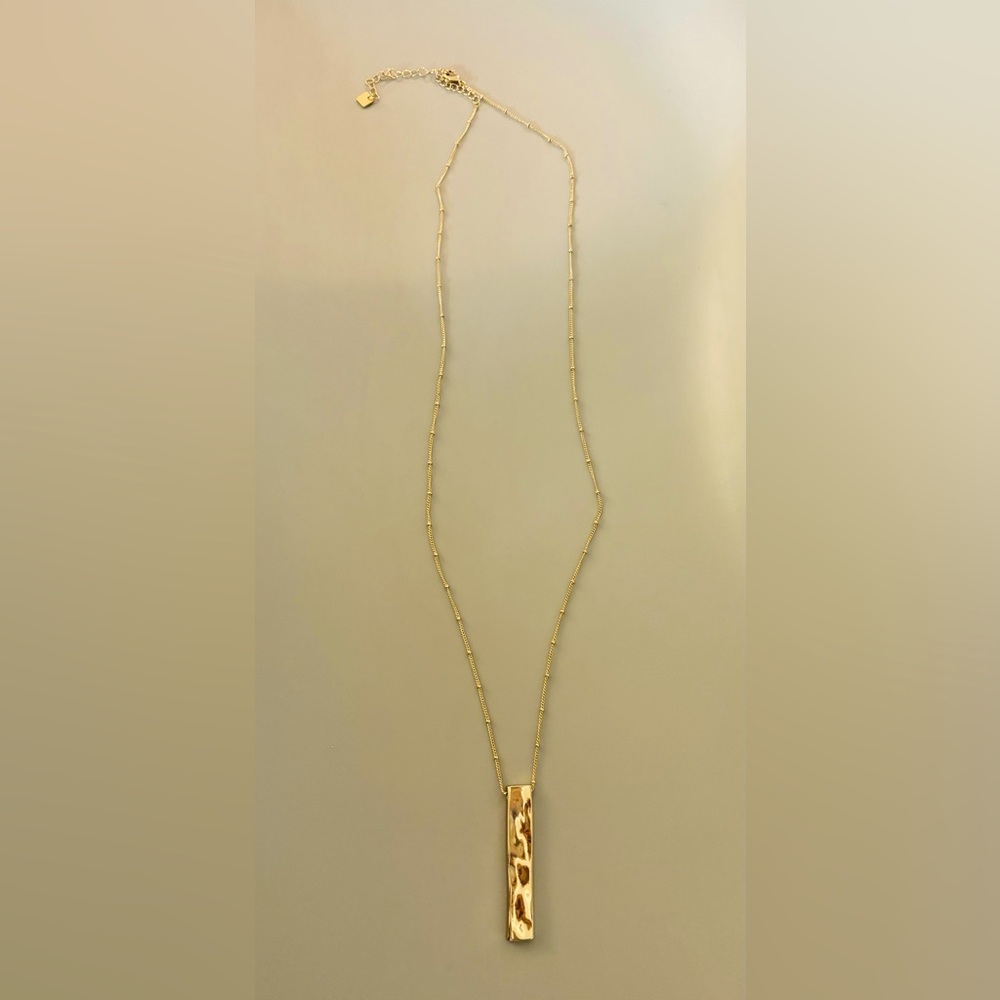Plunder long gold necklace